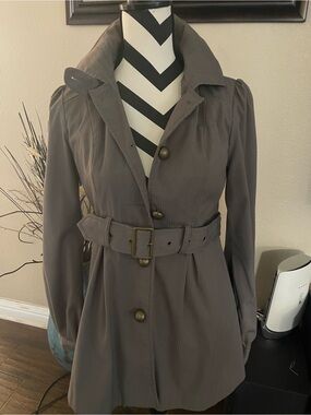 Tulle Belted Trench Coat Small Size with removable hoodie.